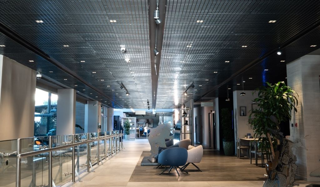 BMW Showroom Image 7