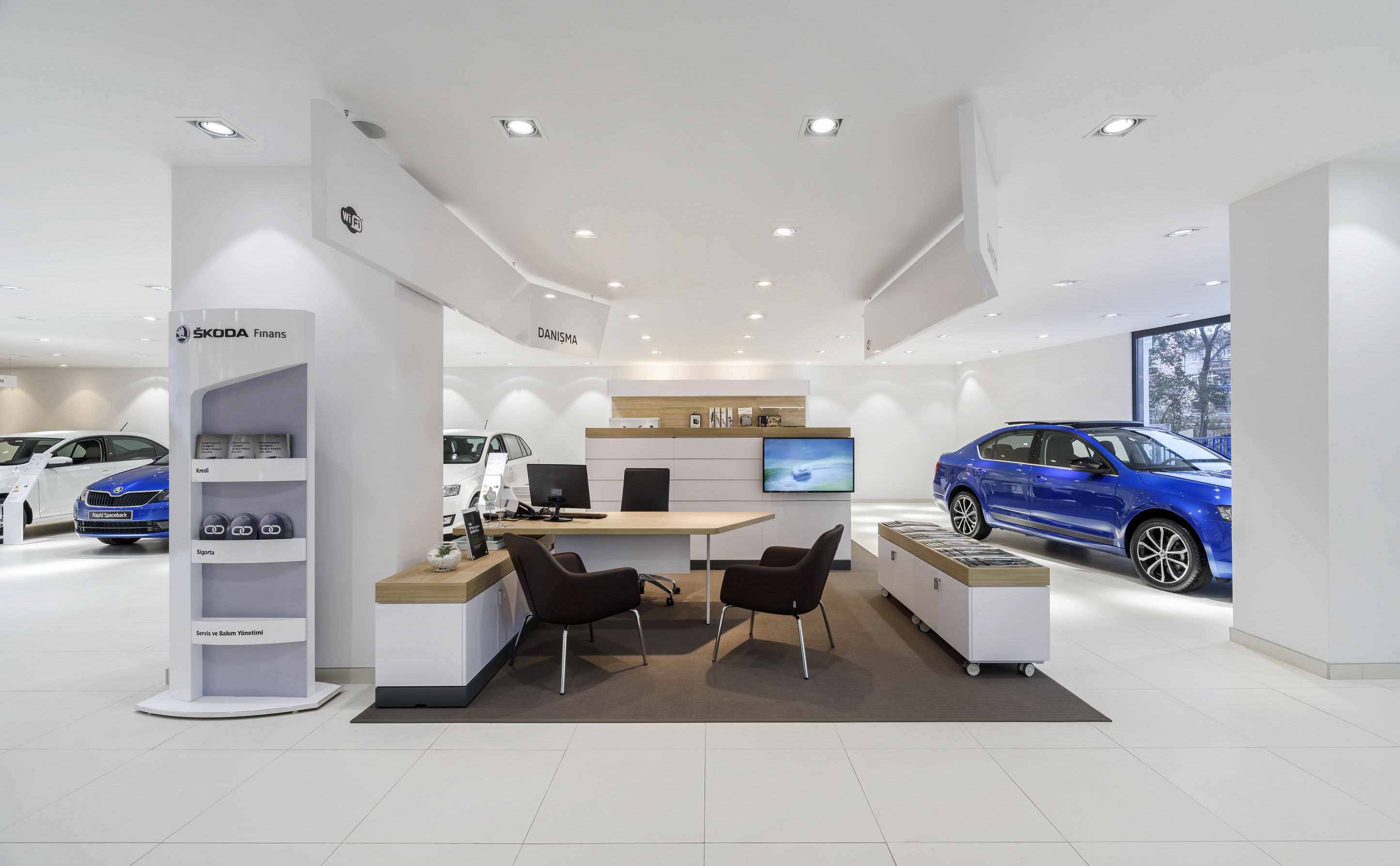 EREL OTO SKODA SHOWROOM