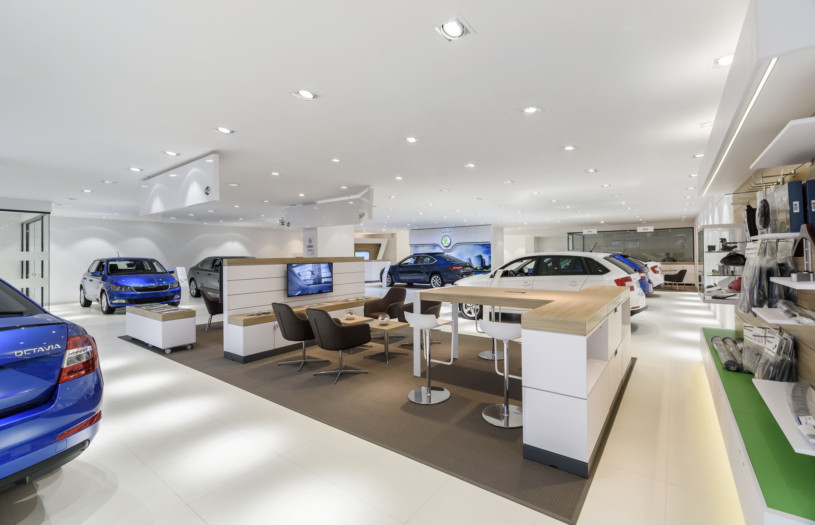 EREL OTO SKODA SHOWROOM