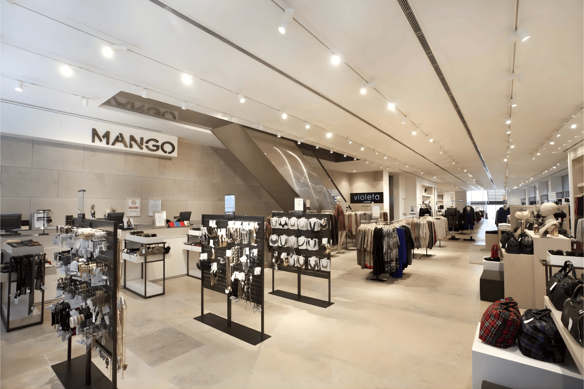 MANGO-İSTİKLAL CADDESİ