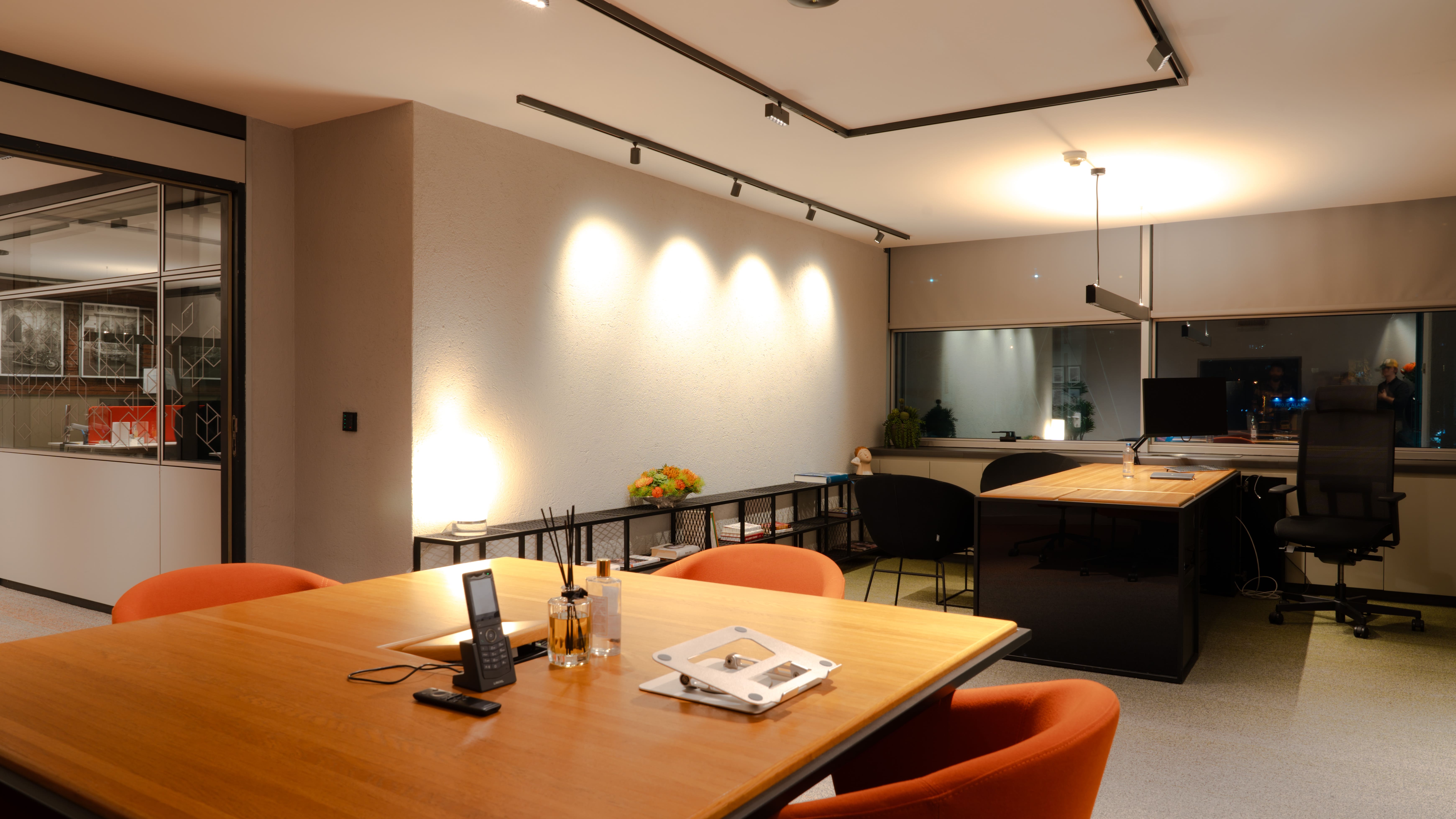 MINI SHOWROOM VE OFİSLERİ